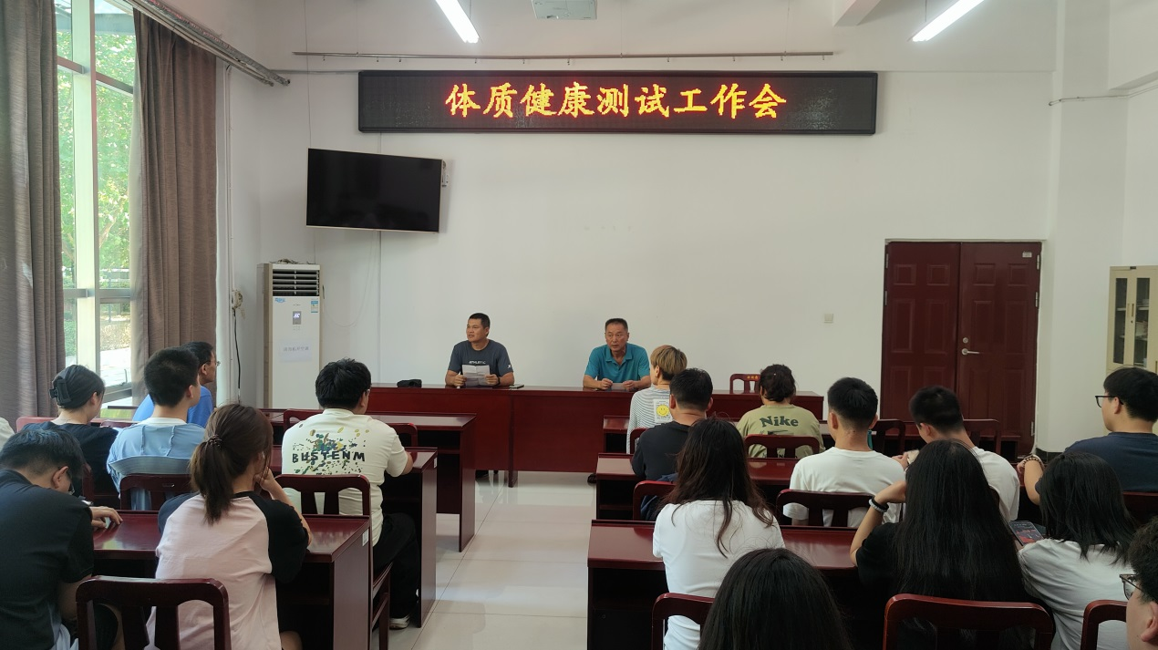 说明: https://www.ayit.edu.cn/__local/C/44/2B/875E53315531F5AC9A3A4310551_1C99F83B_DA78C.png